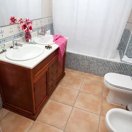 Casa Paradise By Vacanzy Collection